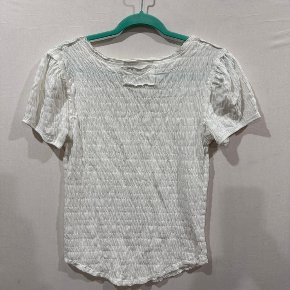 Free People We The Free People White Smocked Puff‎ Sleeve V-Neck Top Medium - Picture 2 of 4
